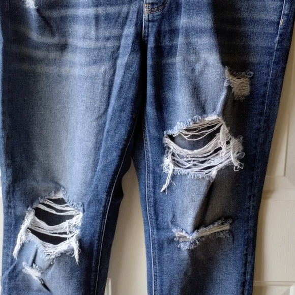 American Eagle 14 Factory Distressed Button Fly - Picture 3 of 9